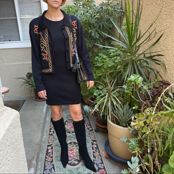 Versace Black Heeled Boots with Colorful Embroidery - Picture 10 of 16